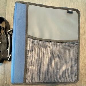 Tug by Foray Big Zipper three ring Binder Organizer 
Removable Adjustable strap